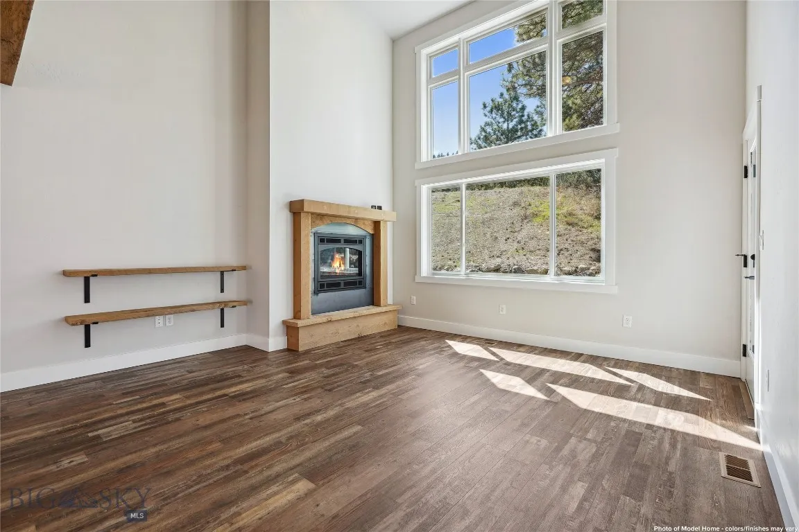 Living Room - Photo of like Home