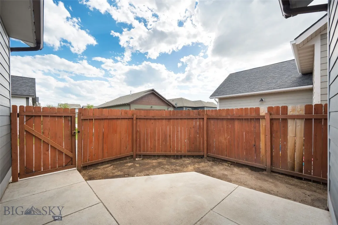 Fenced Back Patio