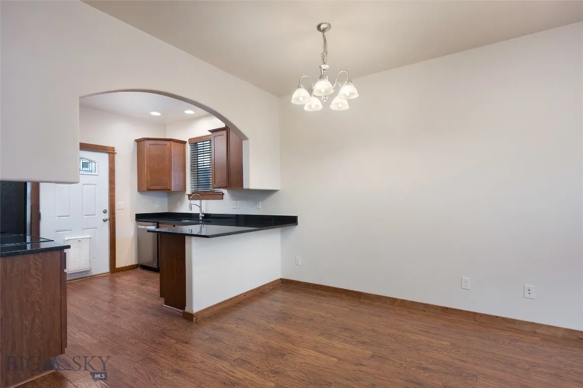 Dining/Kitchen