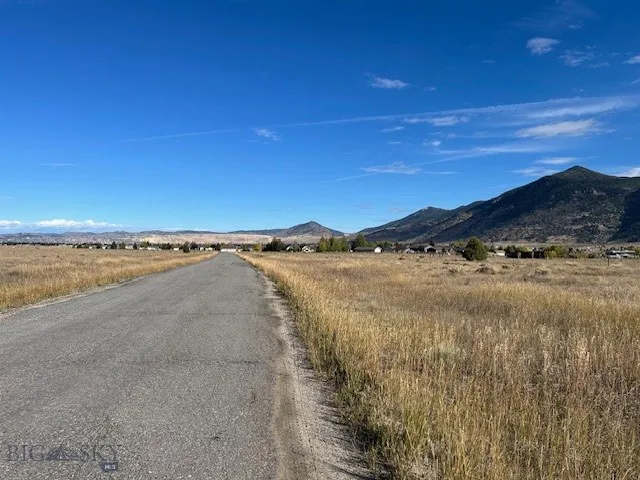 Tract 2 Terra Verde Dr, Butte, Montana 59701, Butte, Montana 59701, ,Land,For Sale,Tract 2 Terra Verde Dr, Butte, Montana 59701,0,406177