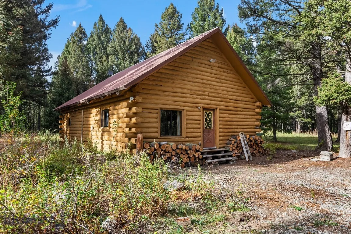 572 Upper Cottonwood Road, Wilsall, Montana 59086, Wilsall, Montana 59086, 5 Bedrooms Bedrooms, ,1 BathroomBathrooms,Residential,For Sale,572 Upper Cottonwood Road, Wilsall, Montana 59086,0,406203