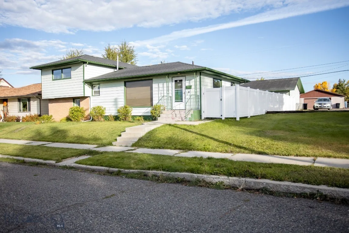 2925 Bayard, Butte, Montana 59701, Butte, Montana 59701, 4 Bedrooms Bedrooms, ,3 BathroomsBathrooms,Residential,For Sale,2925 Bayard, Butte, Montana 59701,0,406188