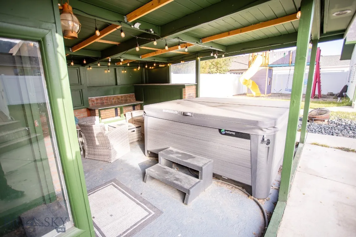 2925 Bayard, Butte, Montana 59701, Butte, Montana 59701, 4 Bedrooms Bedrooms, ,3 BathroomsBathrooms,Residential,For Sale,2925 Bayard, Butte, Montana 59701,0,406188