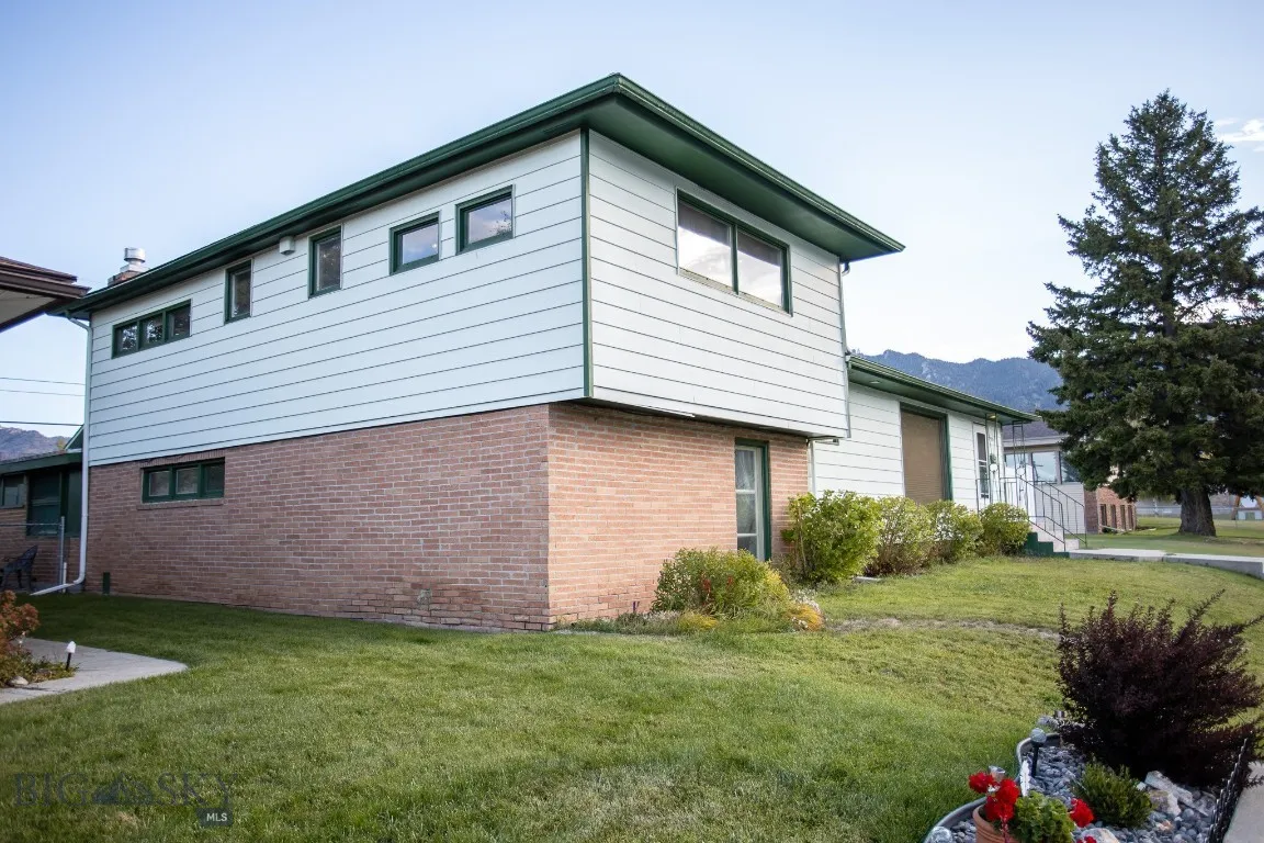 2925 Bayard, Butte, Montana 59701, Butte, Montana 59701, 4 Bedrooms Bedrooms, ,3 BathroomsBathrooms,Residential,For Sale,2925 Bayard, Butte, Montana 59701,0,406188
