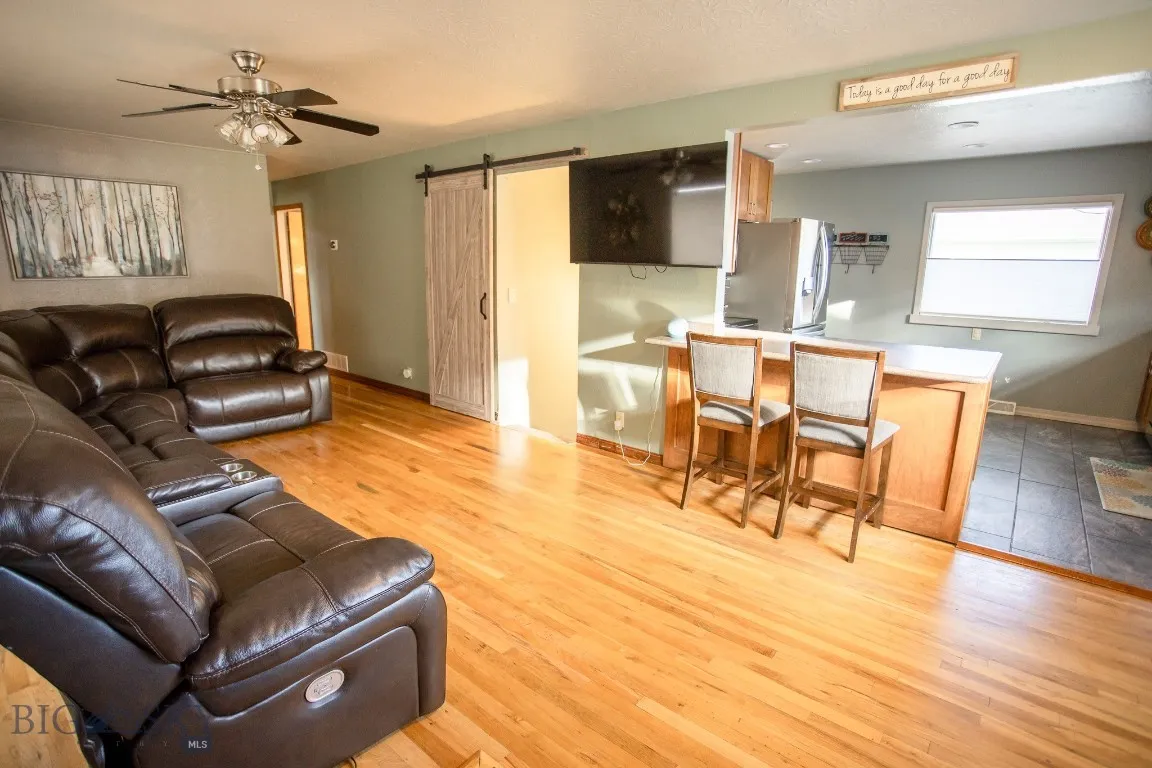 2925 Bayard, Butte, Montana 59701, Butte, Montana 59701, 4 Bedrooms Bedrooms, ,3 BathroomsBathrooms,Residential,For Sale,2925 Bayard, Butte, Montana 59701,0,406188