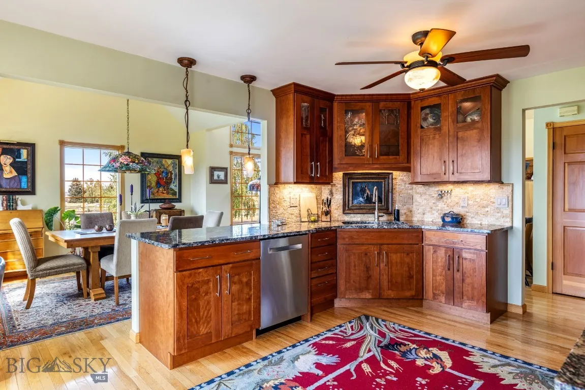 11400 Gooch Hill Road, Gallatin Gateway, Montana 5, Gallatin Gateway, Montana 59730, 3 Bedrooms Bedrooms, ,2 BathroomsBathrooms,Residential,For Sale,11400 Gooch Hill Road, Gallatin Gateway, Montana 5,0,405487