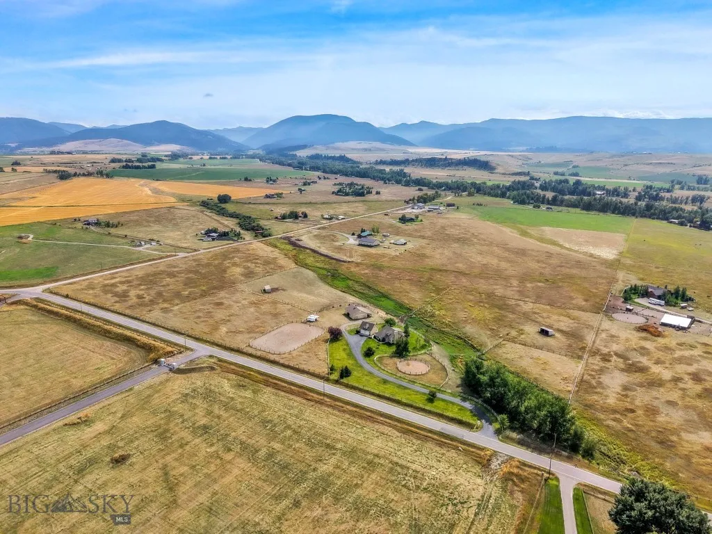 11400 Gooch Hill Road, Gallatin Gateway, Montana 5, Gallatin Gateway, Montana 59730, 3 Bedrooms Bedrooms, ,2 BathroomsBathrooms,Residential,For Sale,11400 Gooch Hill Road, Gallatin Gateway, Montana 5,0,405487