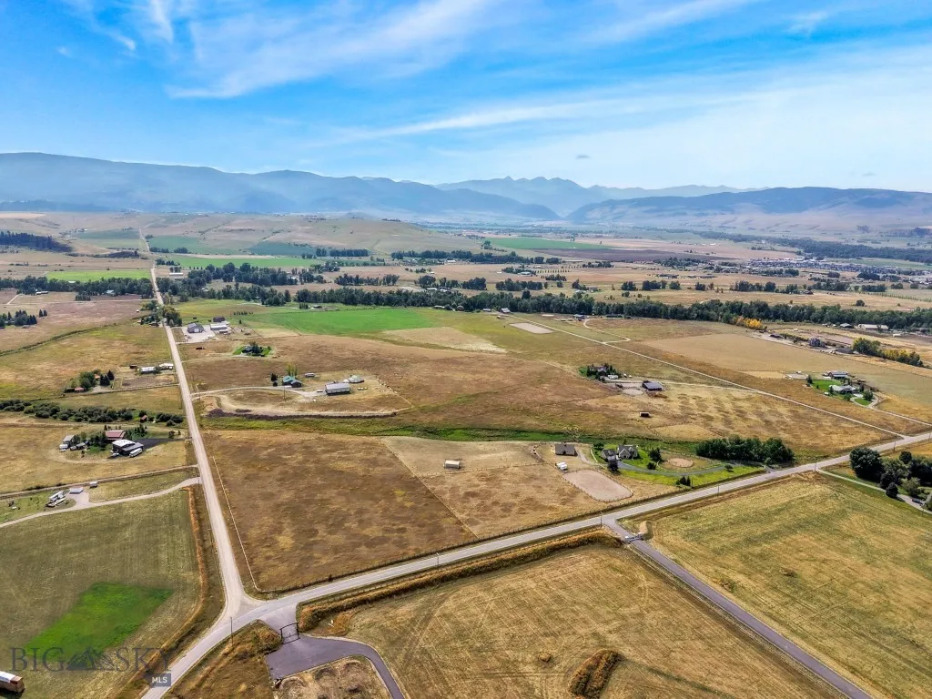 11400 Gooch Hill Road, Gallatin Gateway, Montana 5, Gallatin Gateway, Montana 59730, 3 Bedrooms Bedrooms, ,2 BathroomsBathrooms,Residential,For Sale,11400 Gooch Hill Road, Gallatin Gateway, Montana 5,0,405487