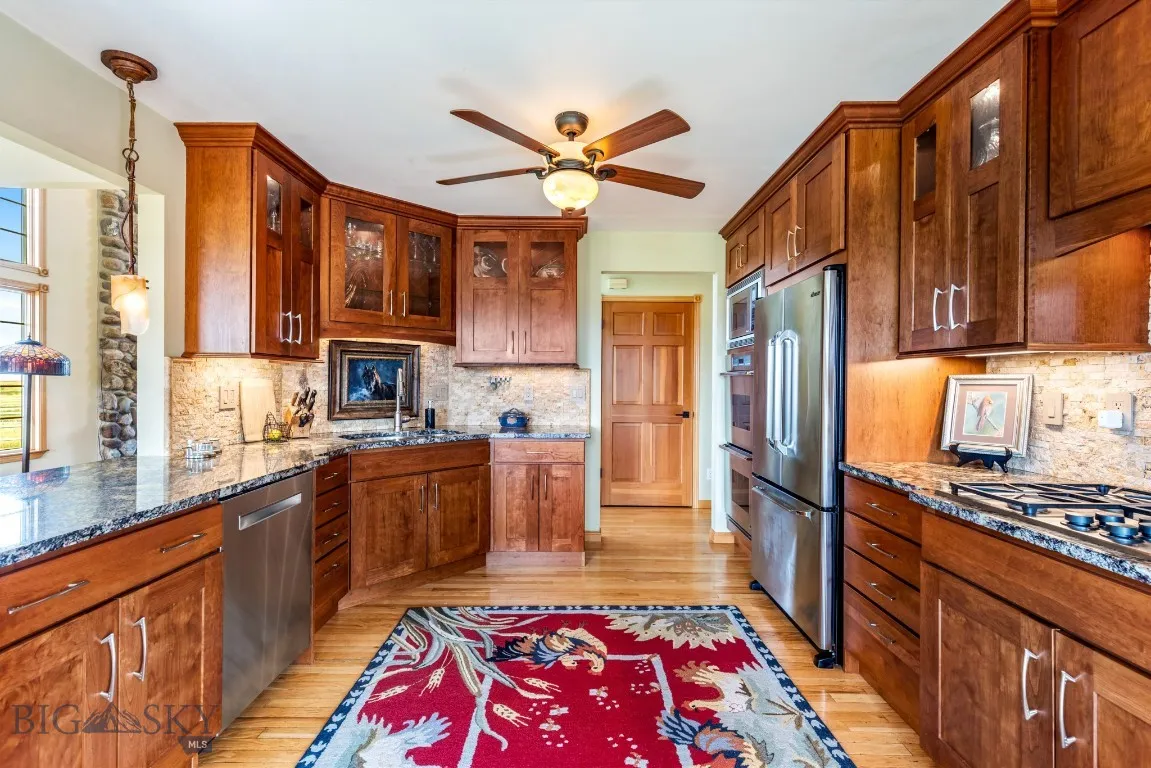 11400 Gooch Hill Road, Gallatin Gateway, Montana 5, Gallatin Gateway, Montana 59730, 3 Bedrooms Bedrooms, ,2 BathroomsBathrooms,Residential,For Sale,11400 Gooch Hill Road, Gallatin Gateway, Montana 5,0,405487