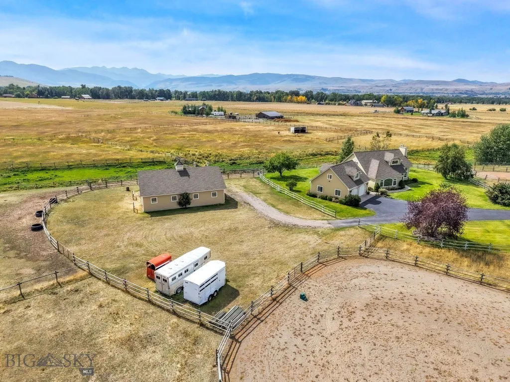 11400 Gooch Hill Road, Gallatin Gateway, Montana 5, Gallatin Gateway, Montana 59730, 3 Bedrooms Bedrooms, ,2 BathroomsBathrooms,Residential,For Sale,11400 Gooch Hill Road, Gallatin Gateway, Montana 5,0,405487