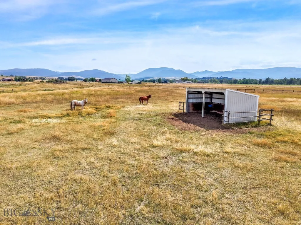 11400 Gooch Hill Road, Gallatin Gateway, Montana 5, Gallatin Gateway, Montana 59730, 3 Bedrooms Bedrooms, ,2 BathroomsBathrooms,Residential,For Sale,11400 Gooch Hill Road, Gallatin Gateway, Montana 5,0,405487