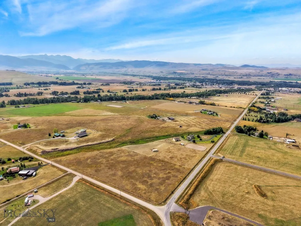 11400 Gooch Hill Road, Gallatin Gateway, Montana 5, Gallatin Gateway, Montana 59730, 3 Bedrooms Bedrooms, ,2 BathroomsBathrooms,Residential,For Sale,11400 Gooch Hill Road, Gallatin Gateway, Montana 5,0,405487