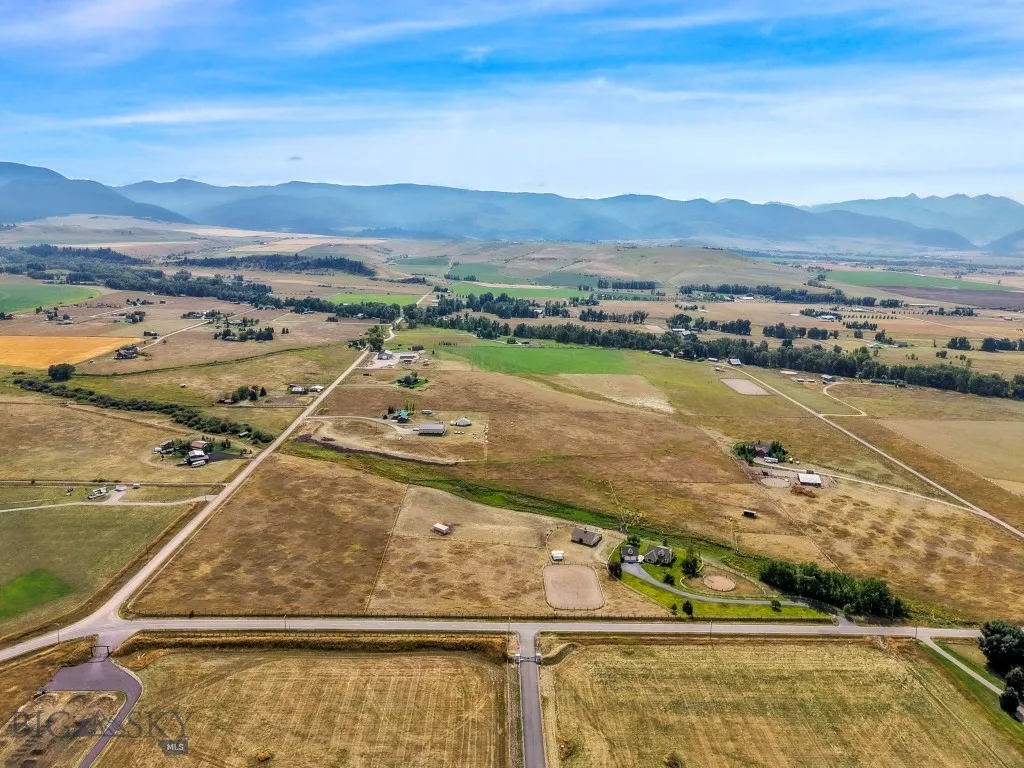 11400 Gooch Hill Road, Gallatin Gateway, Montana 5, Gallatin Gateway, Montana 59730, 3 Bedrooms Bedrooms, ,2 BathroomsBathrooms,Residential,For Sale,11400 Gooch Hill Road, Gallatin Gateway, Montana 5,0,405487