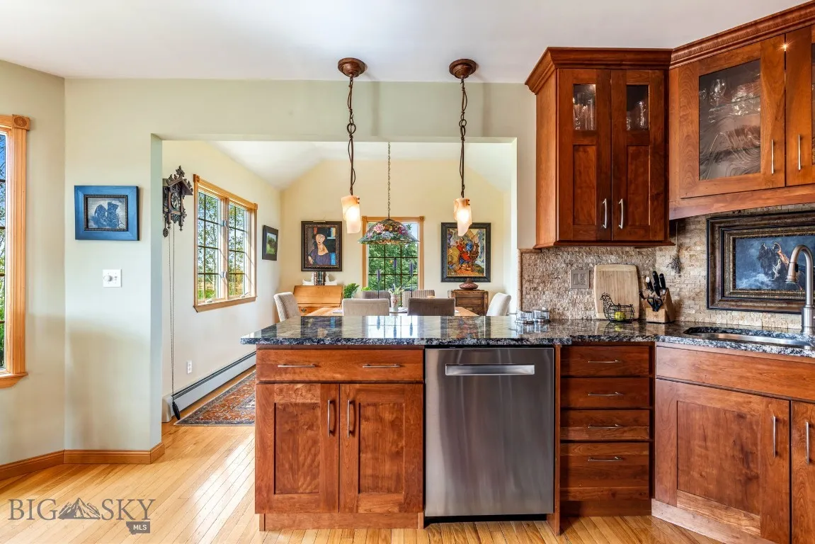 11400 Gooch Hill Road, Gallatin Gateway, Montana 5, Gallatin Gateway, Montana 59730, 3 Bedrooms Bedrooms, ,2 BathroomsBathrooms,Residential,For Sale,11400 Gooch Hill Road, Gallatin Gateway, Montana 5,0,405487