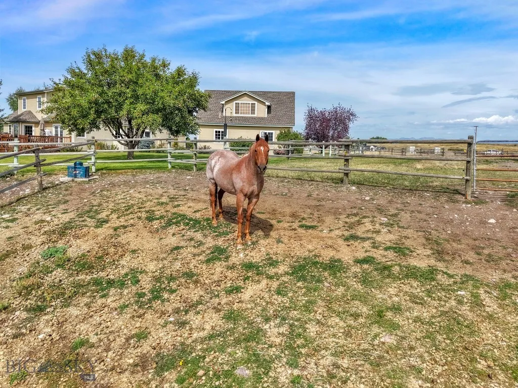 11400 Gooch Hill Road, Gallatin Gateway, Montana 5, Gallatin Gateway, Montana 59730, 3 Bedrooms Bedrooms, ,2 BathroomsBathrooms,Residential,For Sale,11400 Gooch Hill Road, Gallatin Gateway, Montana 5,0,405487