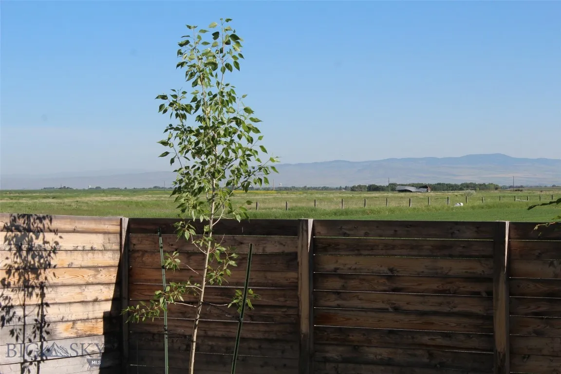 5197 Samantha Lane B, Bozeman, Montana 59718, Bozeman, Montana 59718, 3 Bedrooms Bedrooms, ,1 BathroomBathrooms,Residential,For Sale,5197 Samantha Lane B, Bozeman, Montana 59718,0,406237