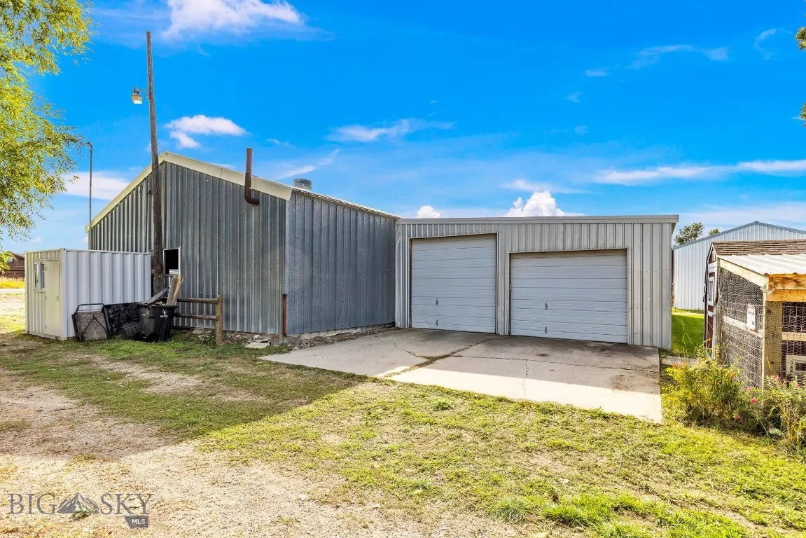 2399 Central Park Road, Belgrade, Montana 59714, Belgrade, Montana 59714, 3 Bedrooms Bedrooms, ,2 BathroomsBathrooms,Residential,For Sale,2399 Central Park Road, Belgrade, Montana 59714,0,403495