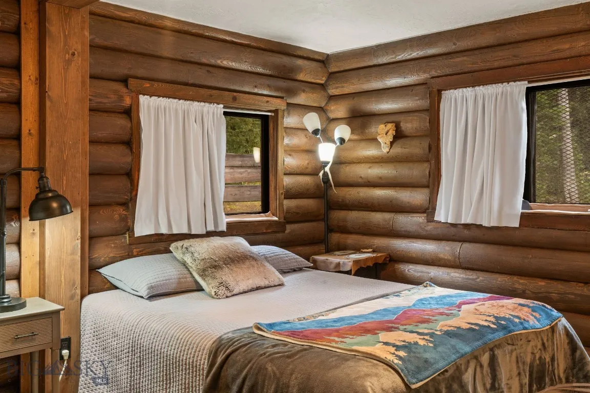 708 Us Highway 212 W, Cooke City, Montana 59020, Cooke City, Montana 59020, ,Residential Income,For Sale,708 Us Highway 212 W, Cooke City, Montana 59020,0,406244