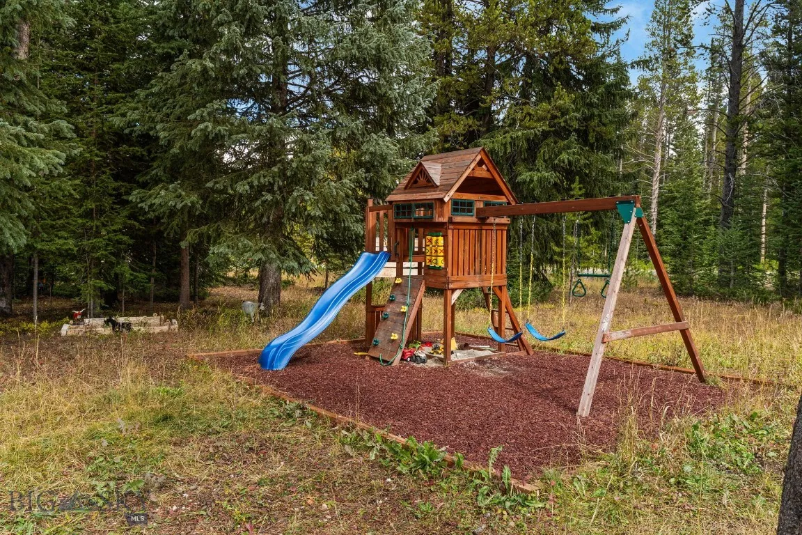 708 Us Highway 212 W, Cooke City, Montana 59020, Cooke City, Montana 59020, ,Residential Income,For Sale,708 Us Highway 212 W, Cooke City, Montana 59020,0,406244