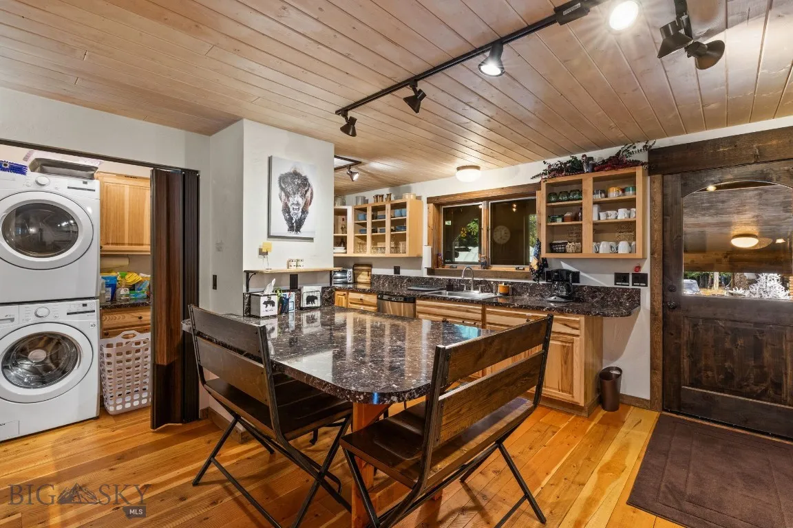 708 Us Highway 212 W, Cooke City, Montana 59020, Cooke City, Montana 59020, ,Residential Income,For Sale,708 Us Highway 212 W, Cooke City, Montana 59020,0,406244