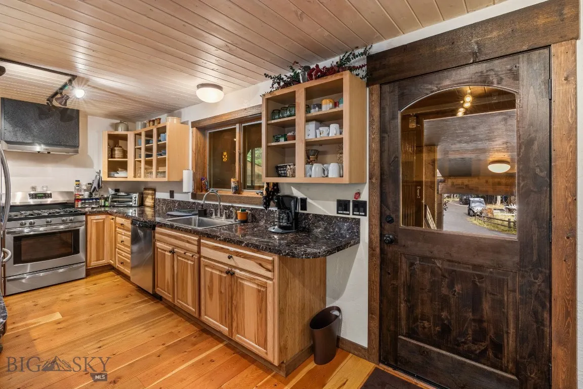 708 Us Highway 212 W, Cooke City, Montana 59020, Cooke City, Montana 59020, ,Residential Income,For Sale,708 Us Highway 212 W, Cooke City, Montana 59020,0,406244