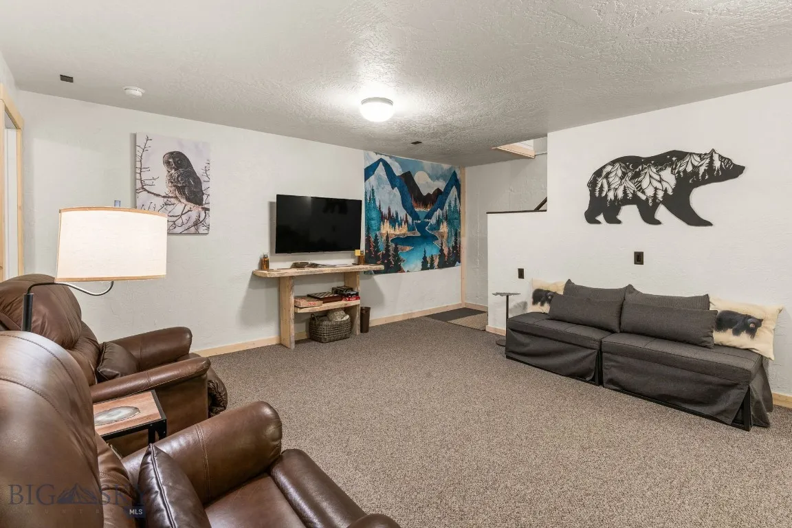 708 Us Highway 212 W, Cooke City, Montana 59020, Cooke City, Montana 59020, ,Residential Income,For Sale,708 Us Highway 212 W, Cooke City, Montana 59020,0,406244