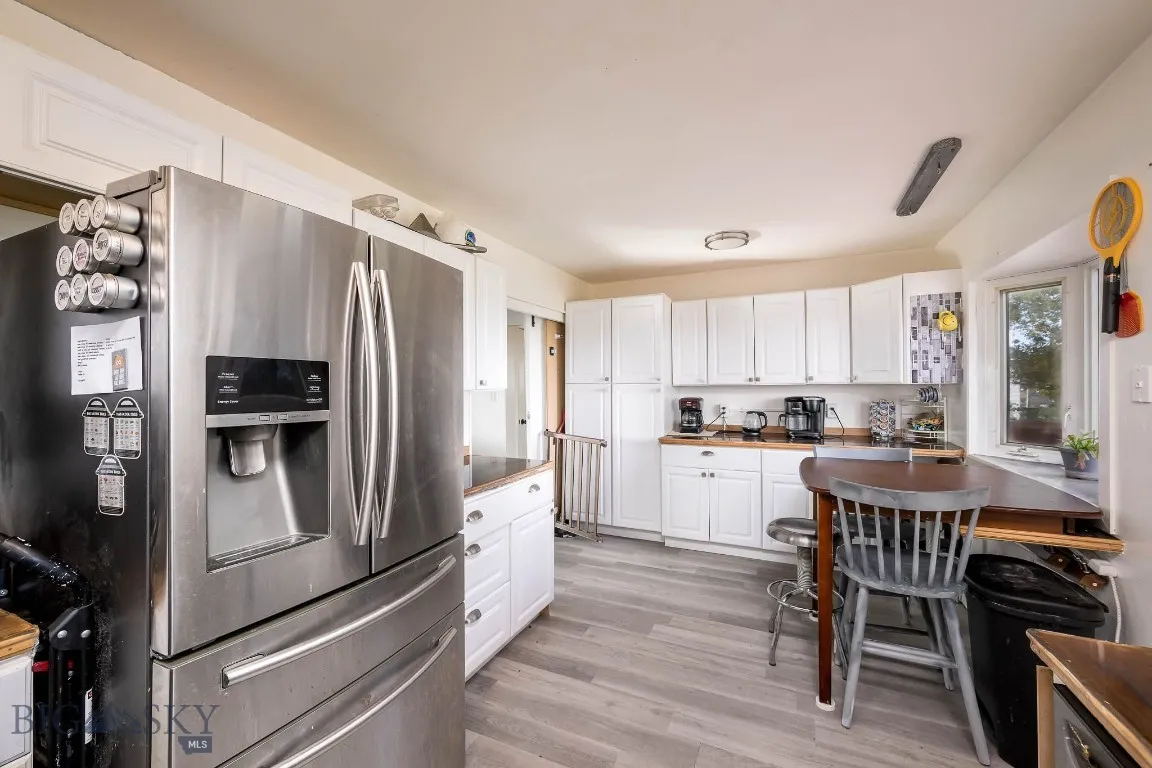 Billings, Montana 59105, 4 Bedrooms Bedrooms, ,2 BathroomsBathrooms,Residential,For Sale,0,406197