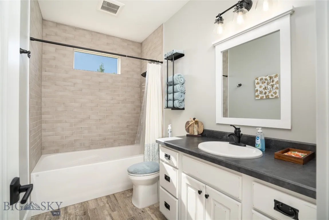 4533 Linney Road 4565 + 4455, Bozeman, Montana 597, Bozeman, Montana 59718, 3 Bedrooms Bedrooms, ,2 BathroomsBathrooms,Residential,For Sale,4533 Linney Road 4565 + 4455, Bozeman, Montana 597,0,405683