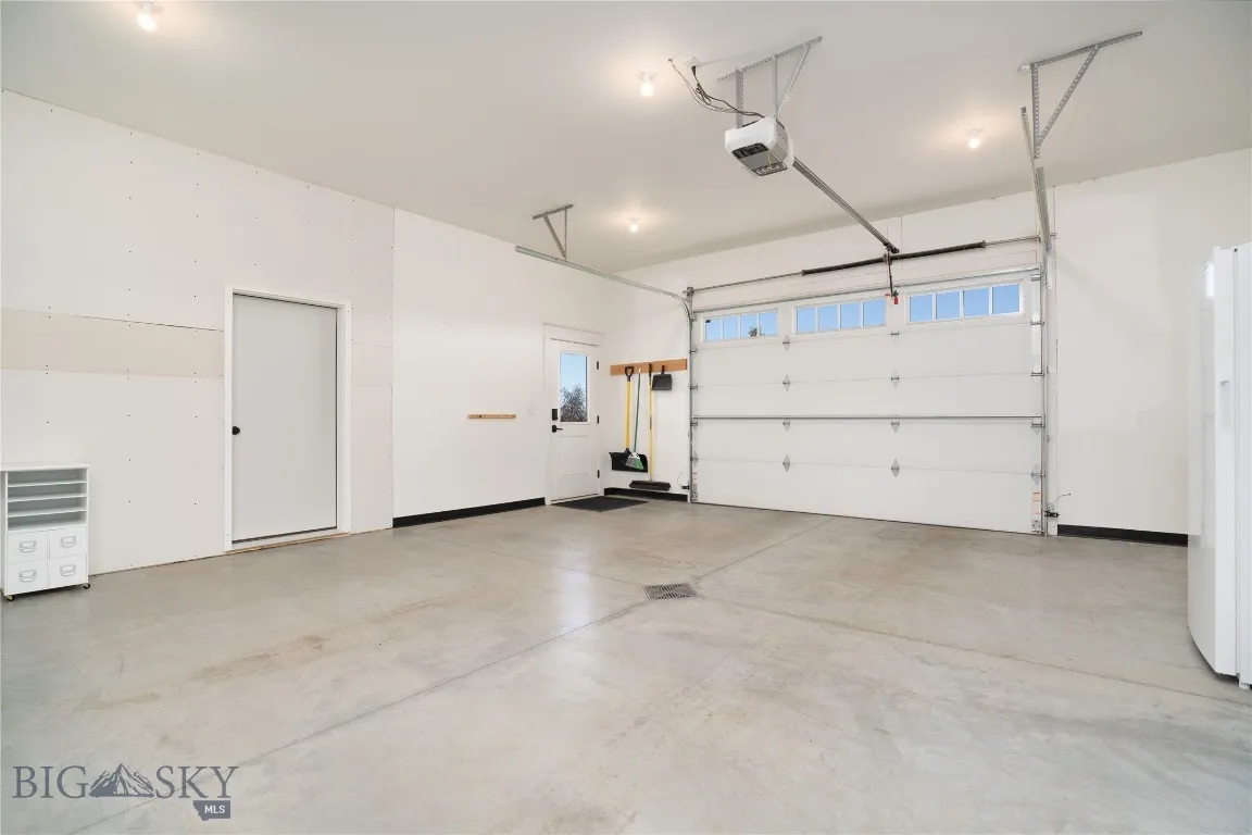 4533 Linney Road 4565 + 4455, Bozeman, Montana 597, Bozeman, Montana 59718, 3 Bedrooms Bedrooms, ,2 BathroomsBathrooms,Residential,For Sale,4533 Linney Road 4565 + 4455, Bozeman, Montana 597,0,405683