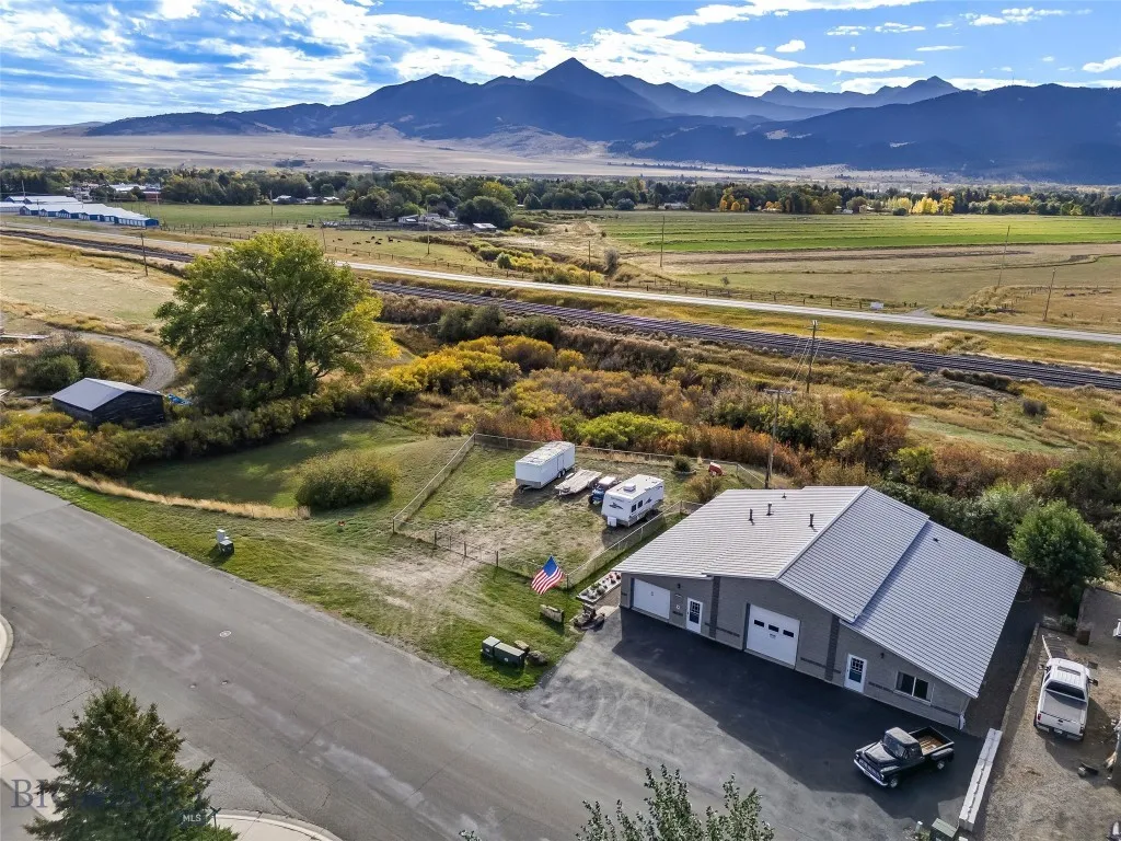 1801 Sun Avenue, Livingston, Montana 59047, Livingston, Montana 59047, 3 Bedrooms Bedrooms, ,1 BathroomBathrooms,Residential,For Sale,1801 Sun Avenue, Livingston, Montana 59047,0,406178
