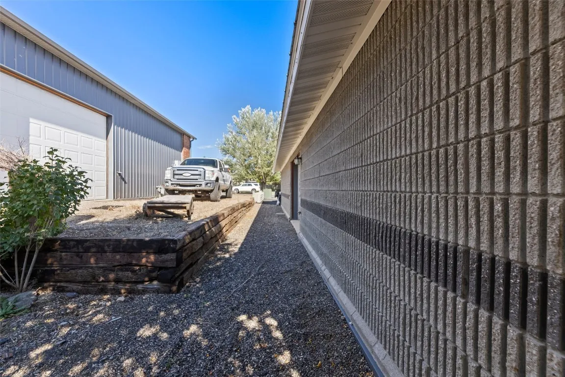 1801 Sun Avenue, Livingston, Montana 59047, Livingston, Montana 59047, 3 Bedrooms Bedrooms, ,1 BathroomBathrooms,Residential,For Sale,1801 Sun Avenue, Livingston, Montana 59047,0,406178