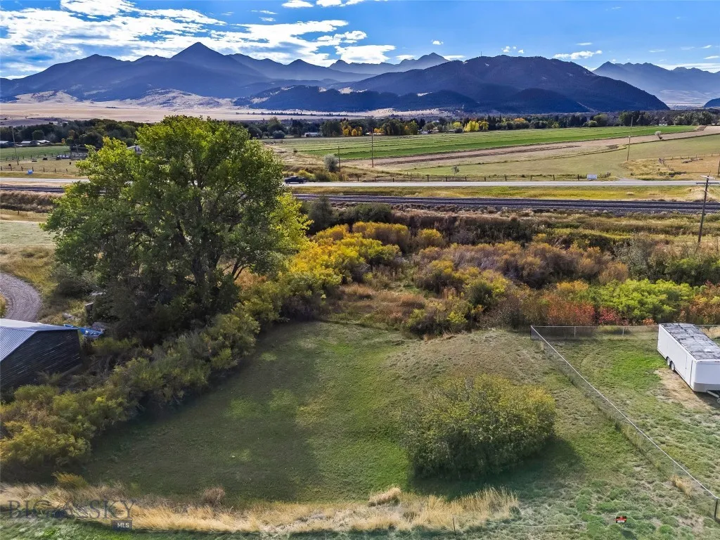 1801 Sun Avenue, Livingston, Montana 59047, Livingston, Montana 59047, 3 Bedrooms Bedrooms, ,1 BathroomBathrooms,Residential,For Sale,1801 Sun Avenue, Livingston, Montana 59047,0,406178