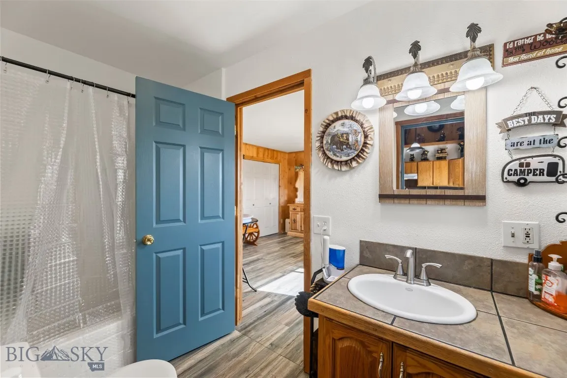 1801 Sun Avenue, Livingston, Montana 59047, Livingston, Montana 59047, 3 Bedrooms Bedrooms, ,1 BathroomBathrooms,Residential,For Sale,1801 Sun Avenue, Livingston, Montana 59047,0,406178