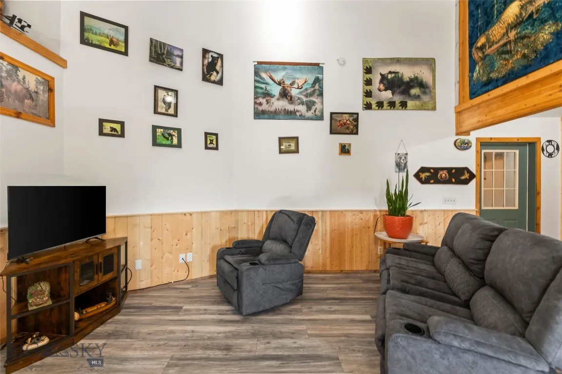 1801 Sun Avenue, Livingston, Montana 59047, Livingston, Montana 59047, 3 Bedrooms Bedrooms, ,1 BathroomBathrooms,Residential,For Sale,1801 Sun Avenue, Livingston, Montana 59047,0,406178