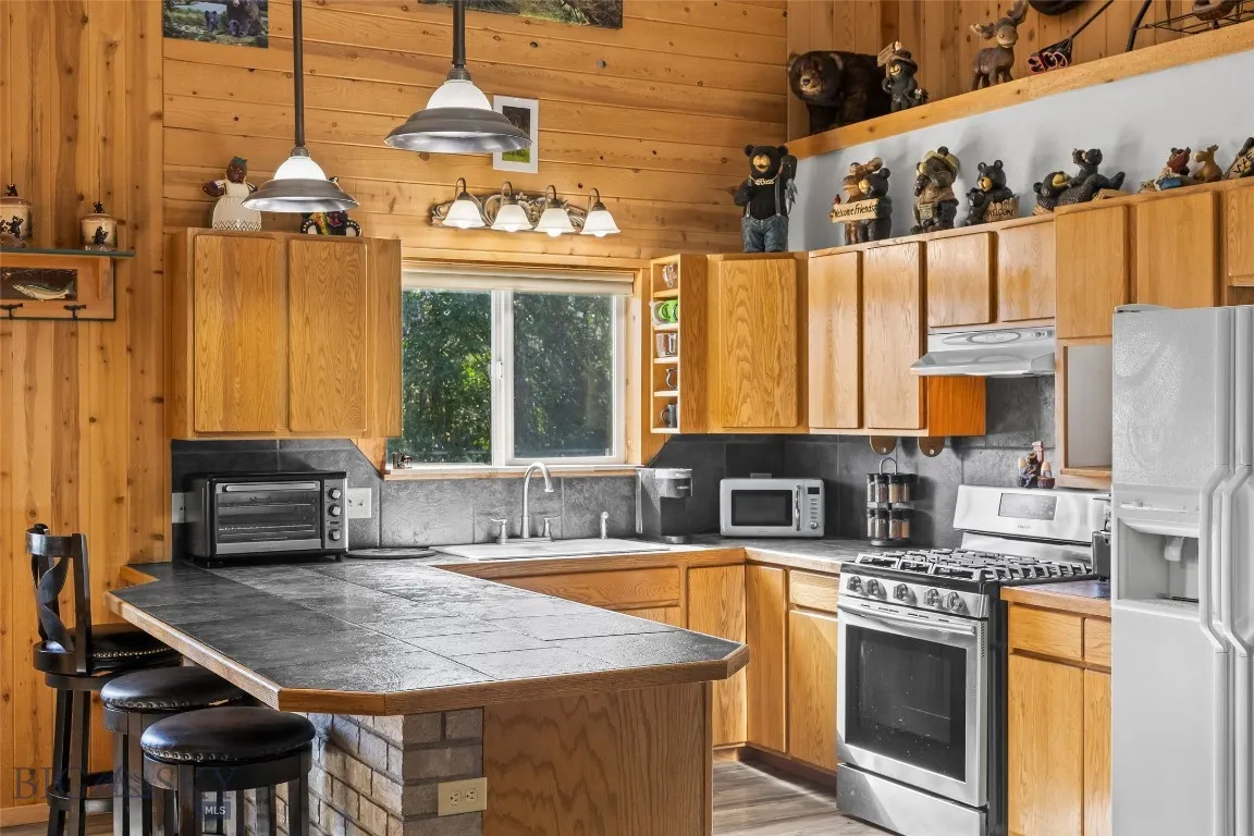 1801 Sun Avenue, Livingston, Montana 59047, Livingston, Montana 59047, ,Commercial Sale,For Sale,1801 Sun Avenue, Livingston, Montana 59047,0,406291