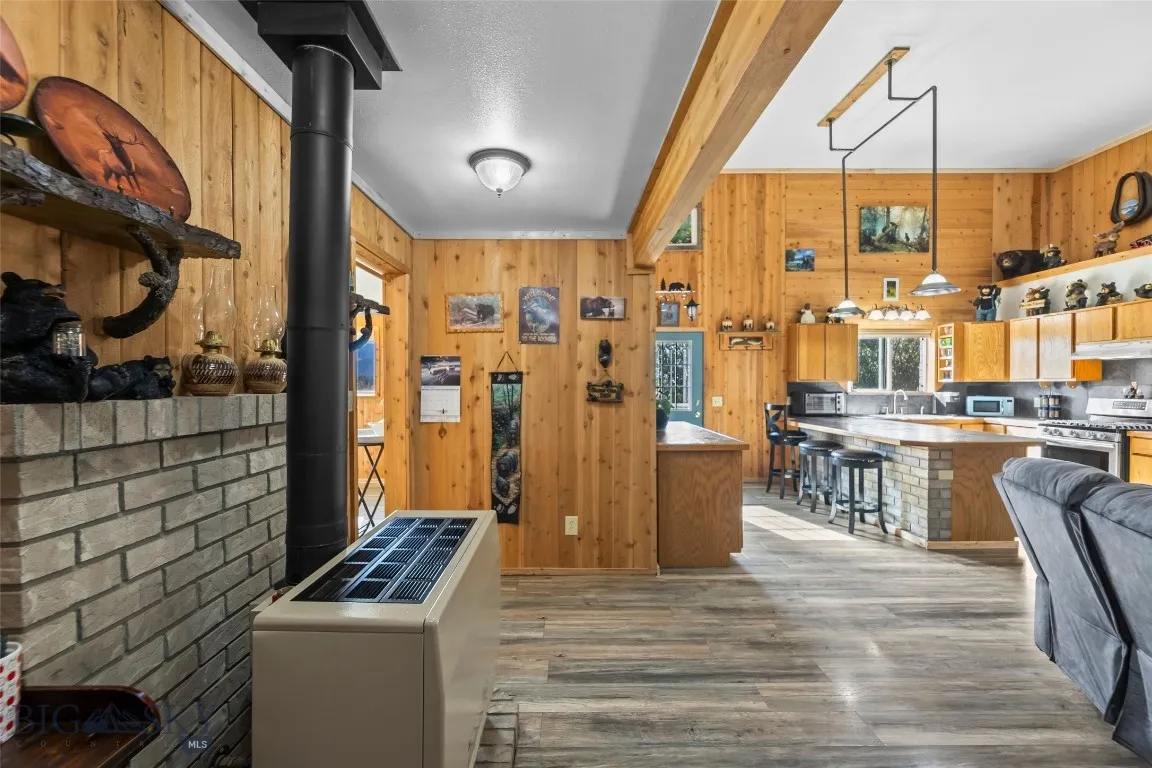 1801 Sun Avenue, Livingston, Montana 59047, Livingston, Montana 59047, ,Commercial Sale,For Sale,1801 Sun Avenue, Livingston, Montana 59047,0,406291