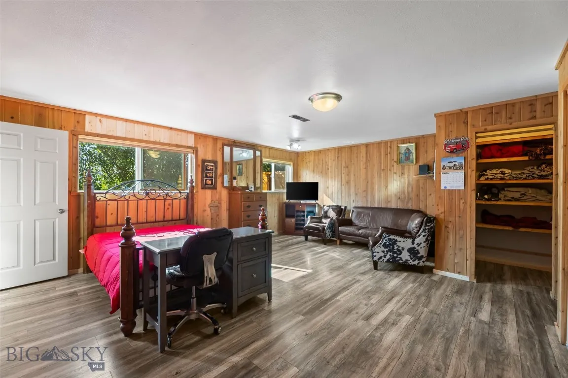 1801 Sun Avenue, Livingston, Montana 59047, Livingston, Montana 59047, ,Commercial Sale,For Sale,1801 Sun Avenue, Livingston, Montana 59047,0,406291