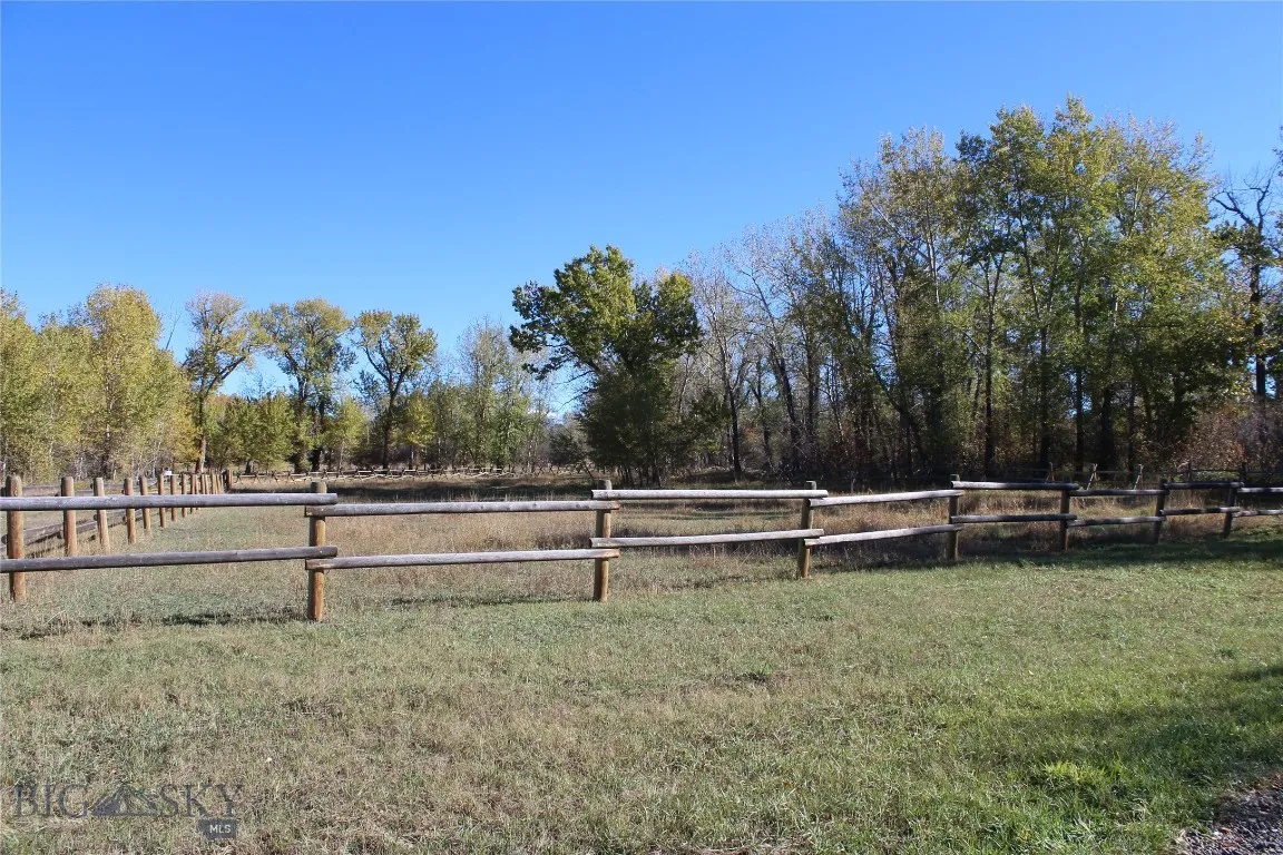 Fence line is property line