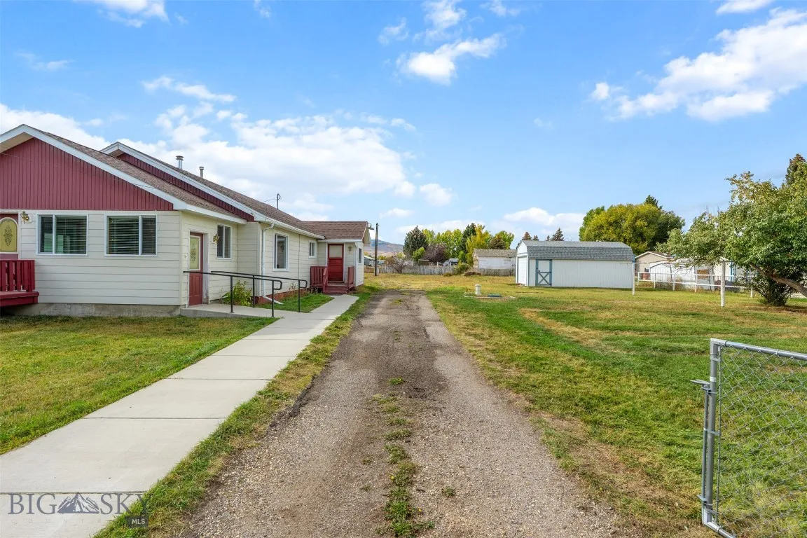 116 N Norris Avenue, Anaconda, Montana 59711, Anaconda, Montana 59711, 3 Bedrooms Bedrooms, ,1 BathroomBathrooms,Residential,For Sale,116 N Norris Avenue, Anaconda, Montana 59711,0,406406