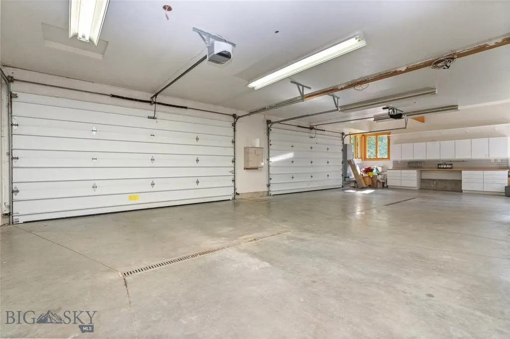 2715 Park Garden Lane, Great Falls, Montana 59404, Great Falls, Montana 59404, 5 Bedrooms Bedrooms, ,5 BathroomsBathrooms,Residential,For Sale,2715 Park Garden Lane, Great Falls, Montana 59404,0,406435