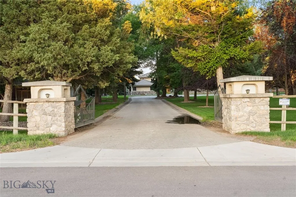 2715 Park Garden Lane, Great Falls, Montana 59404, Great Falls, Montana 59404, 5 Bedrooms Bedrooms, ,5 BathroomsBathrooms,Residential,For Sale,2715 Park Garden Lane, Great Falls, Montana 59404,0,406435