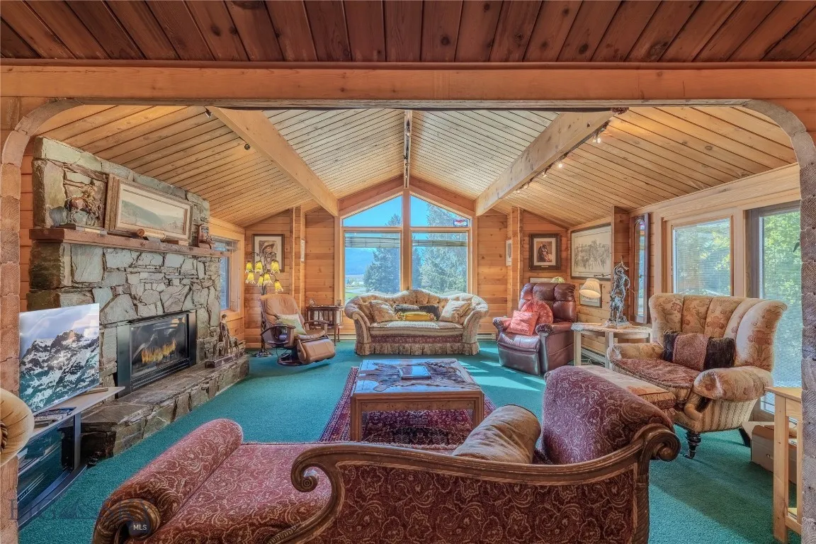 170 Loop Lane, West Yellowstone, Montana 59758, West Yellowstone, Montana 59758, 3 Bedrooms Bedrooms, ,2 BathroomsBathrooms,Residential,For Sale,170 Loop Lane, West Yellowstone, Montana 59758,0,406407