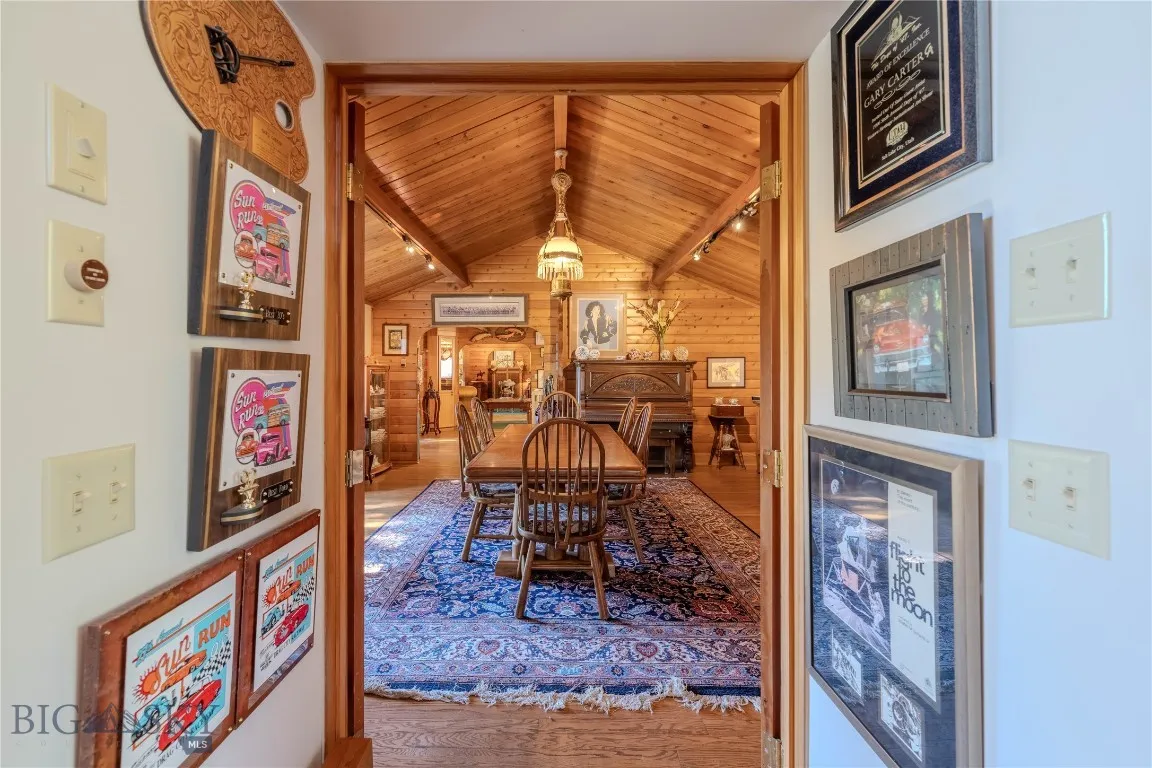170 Loop Lane, West Yellowstone, Montana 59758, West Yellowstone, Montana 59758, 3 Bedrooms Bedrooms, ,2 BathroomsBathrooms,Residential,For Sale,170 Loop Lane, West Yellowstone, Montana 59758,0,406407