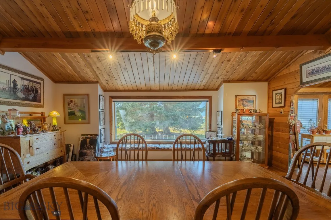 170 Loop Lane, West Yellowstone, Montana 59758, West Yellowstone, Montana 59758, 3 Bedrooms Bedrooms, ,2 BathroomsBathrooms,Residential,For Sale,170 Loop Lane, West Yellowstone, Montana 59758,0,406407
