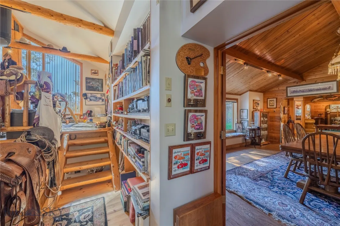 170 Loop Lane, West Yellowstone, Montana 59758, West Yellowstone, Montana 59758, 3 Bedrooms Bedrooms, ,2 BathroomsBathrooms,Residential,For Sale,170 Loop Lane, West Yellowstone, Montana 59758,0,406407