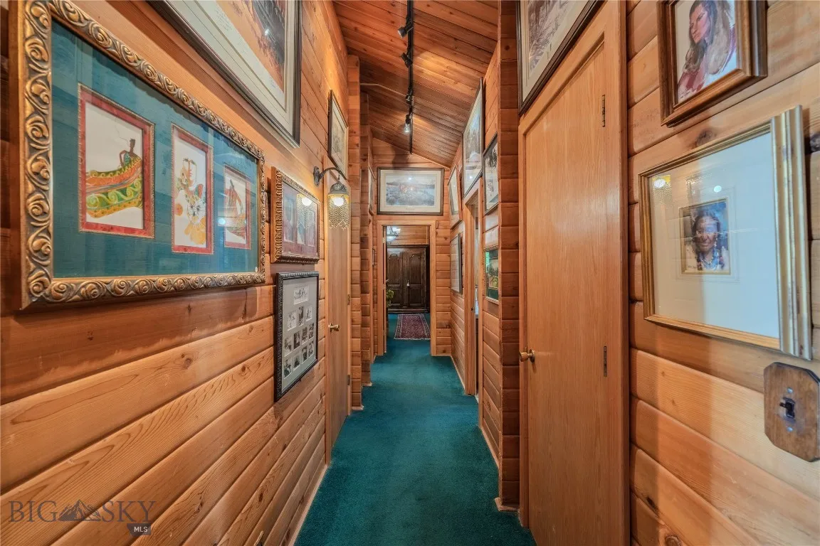 170 Loop Lane, West Yellowstone, Montana 59758, West Yellowstone, Montana 59758, 3 Bedrooms Bedrooms, ,2 BathroomsBathrooms,Residential,For Sale,170 Loop Lane, West Yellowstone, Montana 59758,0,406407