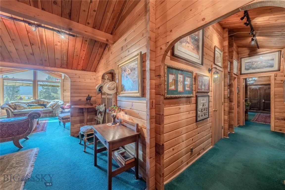 170 Loop Lane, West Yellowstone, Montana 59758, West Yellowstone, Montana 59758, 3 Bedrooms Bedrooms, ,2 BathroomsBathrooms,Residential,For Sale,170 Loop Lane, West Yellowstone, Montana 59758,0,406407