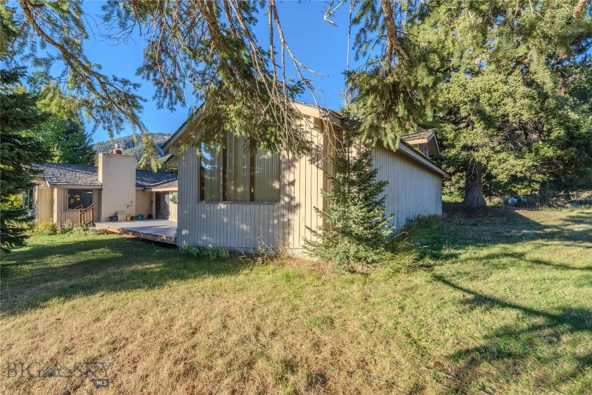 170 Loop Lane, West Yellowstone, Montana 59758, West Yellowstone, Montana 59758, 3 Bedrooms Bedrooms, ,2 BathroomsBathrooms,Residential,For Sale,170 Loop Lane, West Yellowstone, Montana 59758,0,406407
