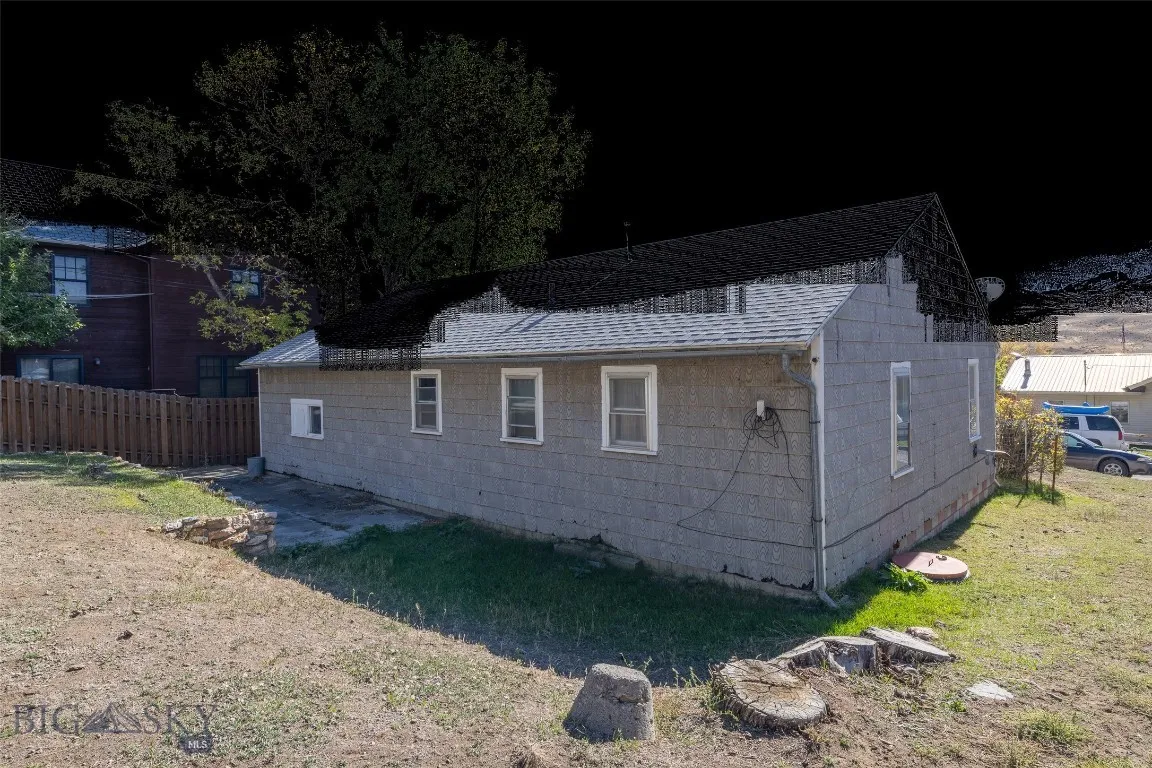 106 Travertine Street, Gardiner, Montana 59030, Gardiner, Montana 59030, 2 Bedrooms Bedrooms, ,1 BathroomBathrooms,Residential,For Sale,106 Travertine Street, Gardiner, Montana 59030,0,406460