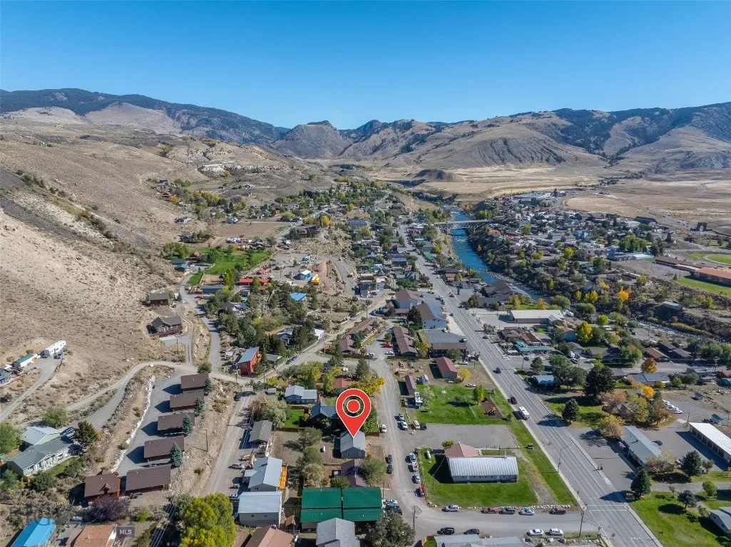 106 Travertine Street, Gardiner, Montana 59030, Gardiner, Montana 59030, 2 Bedrooms Bedrooms, ,1 BathroomBathrooms,Residential,For Sale,106 Travertine Street, Gardiner, Montana 59030,0,406460